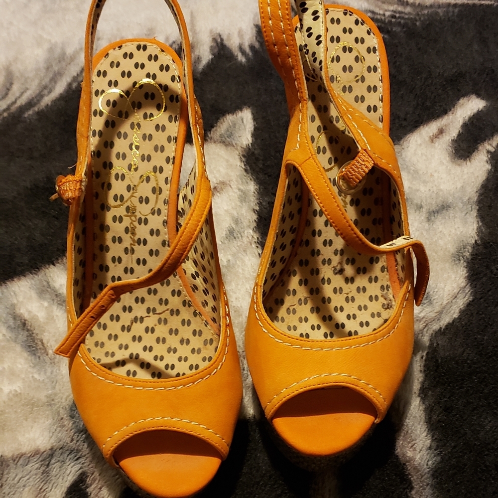 Jessica Simpson peep toe heels